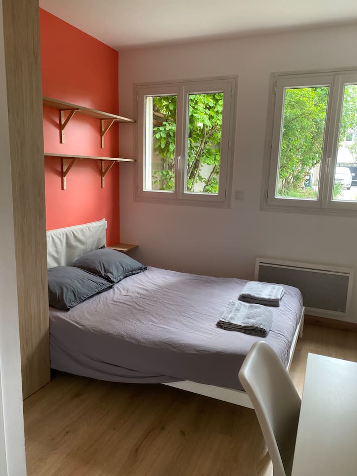 Charmant Studio Avec Vue Sur Le Jardin Lot C - Champigny-sur-Marne