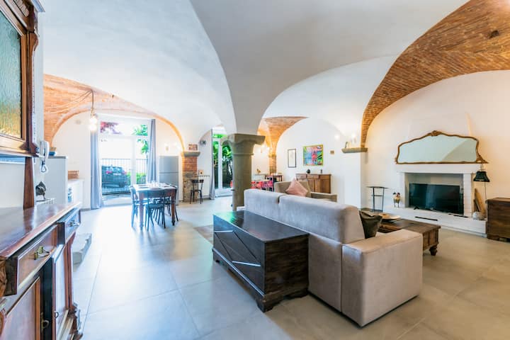 [Casa Ipogea] Elegant Apartment, 2 Bathroom, Wi-fi - Bergamo
