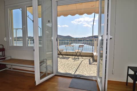 Leonidas' privileged home