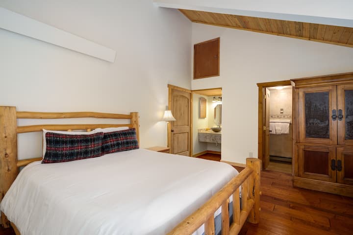 საძინებელი 8