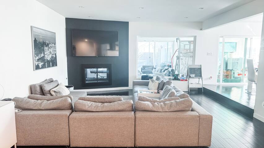 5 bdr with jacuzzi 7min from universal studios gallery image 3