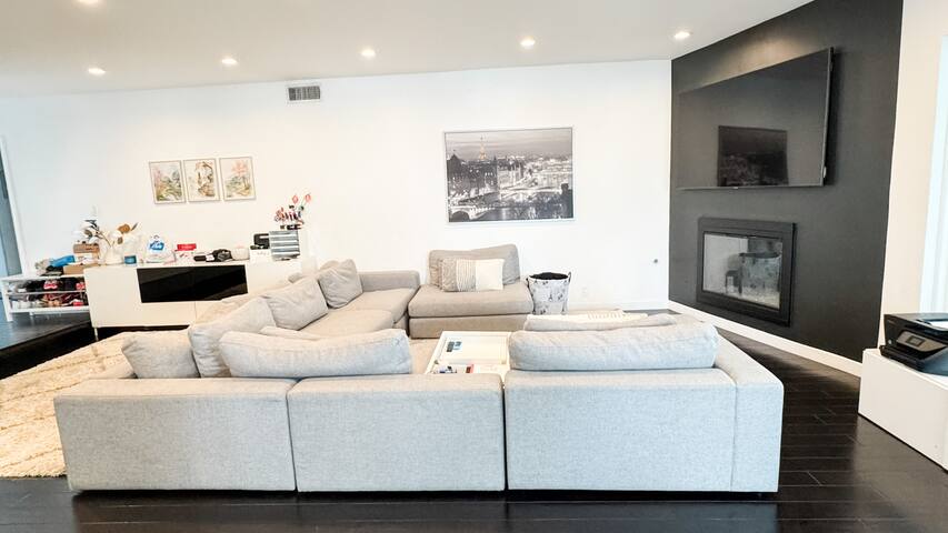 5 bdr with jacuzzi 7min from universal studios gallery image 4