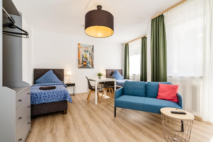 Wohnung + Balkon / Zentrale Lage - Solingen