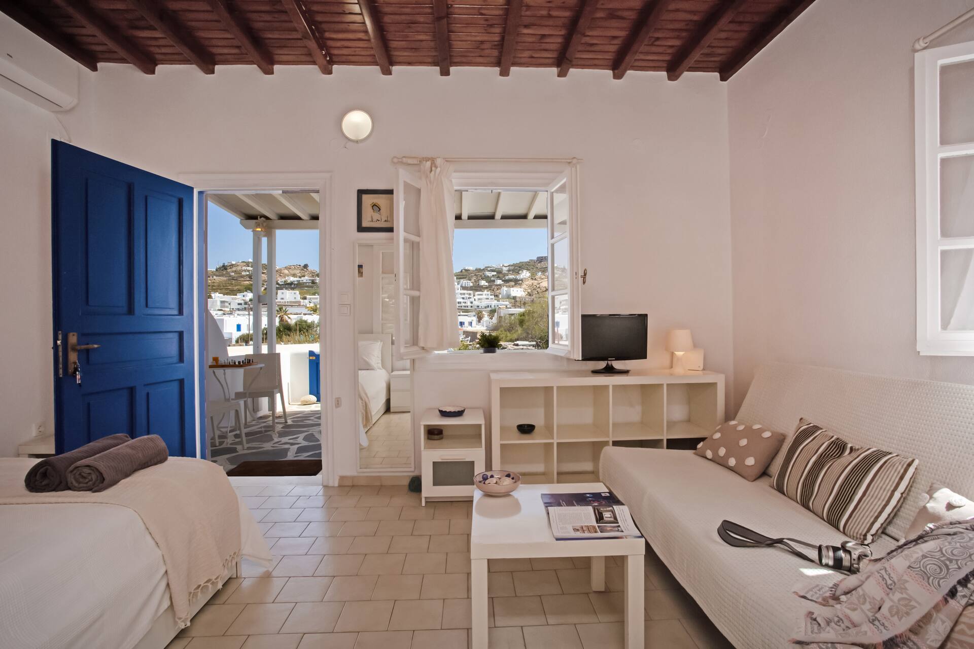 Lilly's Apartment in Ornos — photo 5