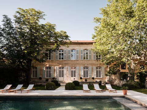 Bastide with garden and pool