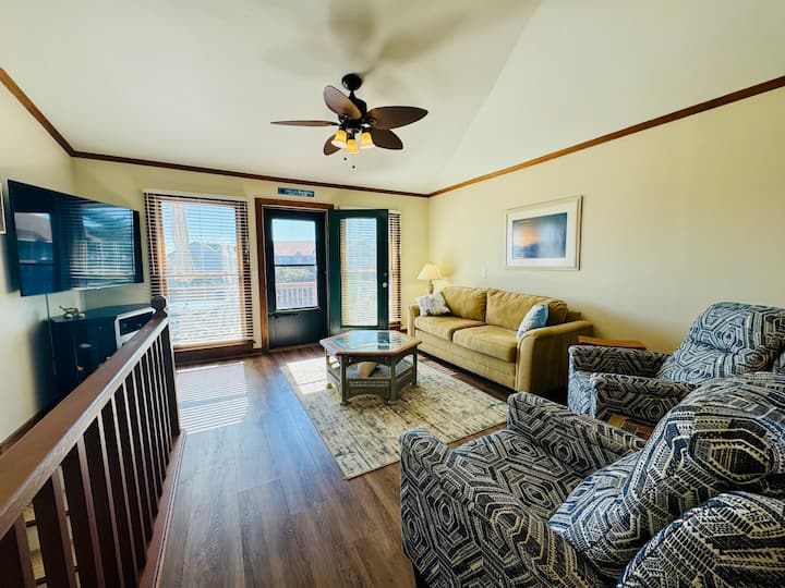 Townhome With Ocean Views And Central Location - Kitty Hawk