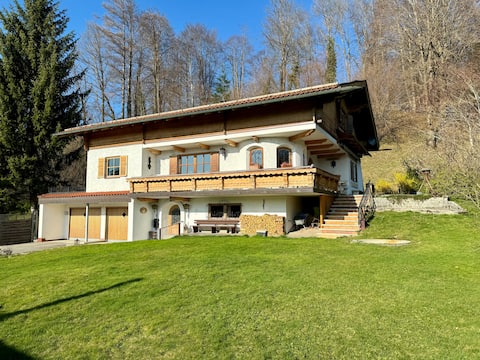Romantic Alpine chalet - including sauna and fireplace