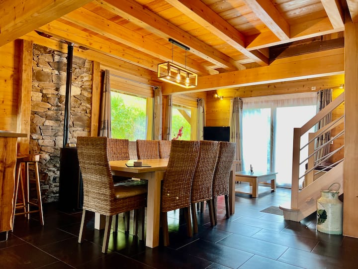 Luxueux Chalet 8 Personnes. Idéal Famille Et Amis. - La Bresse