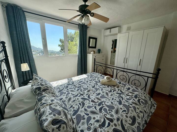 อพาร์ทเมนท์ห้องนอน 3 - เตียงคิงไซส์ - เครื่องปรับอากาศและวิวทะเล/ภูเขา