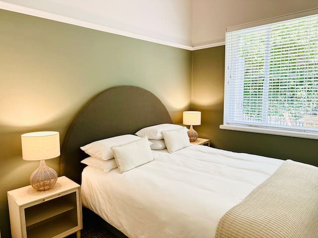 Hidden Gem. Prime Location. gallery image 4