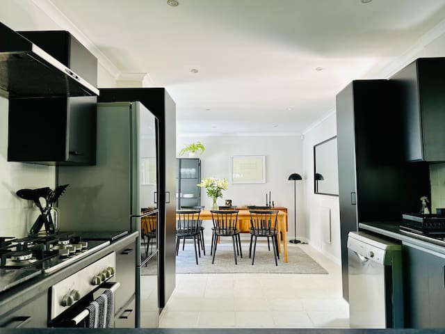 Hidden Gem. Prime Location. gallery image 3