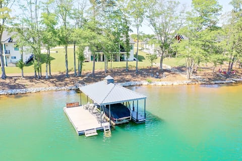 Meadowood Lakefront Home