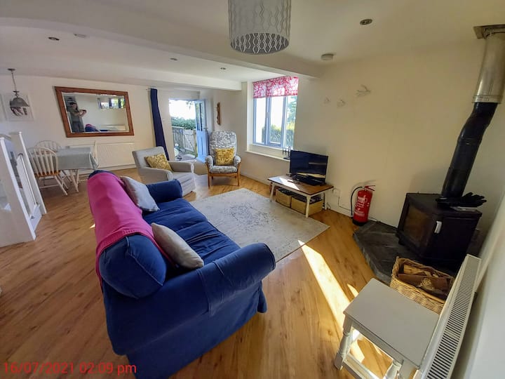 Golden Square Cottage - Somerset