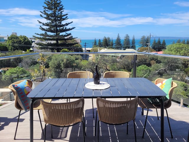 Bayview Sorrento – Entire Private Apartment