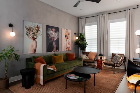 Top performing Airbnb: World Cup 3bd/3ba Sleeps 6 | Parkside Pied-à-Terre in Chosewood Park