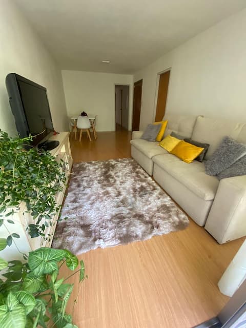 Anuncio de Airbnb popular: Pocitos apartment 1 block from the beach en Montevideo