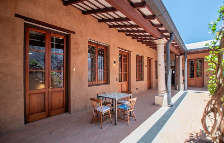 Casa Rosalba Vintage Stay, Walk To Museums & Cafe - Paraguay