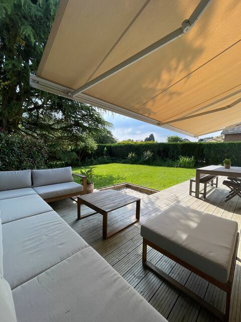 Bright Family Home, 15 min by train from Brussels
