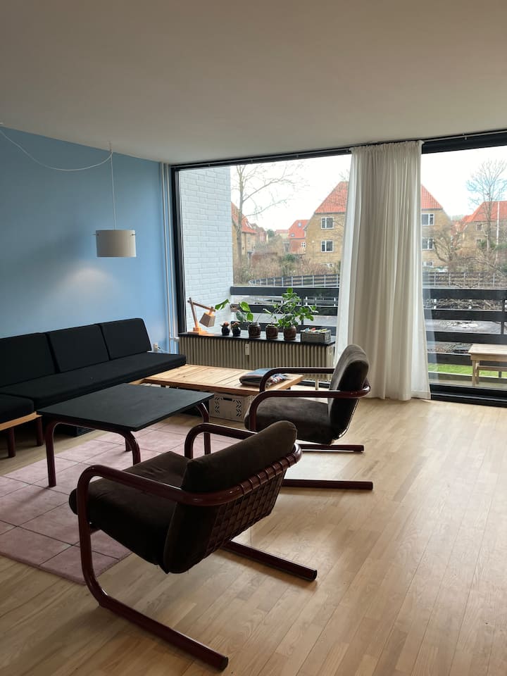 Stor Og Lys Lejlighed - Tæt På Alt I Aarhus! - Arhus