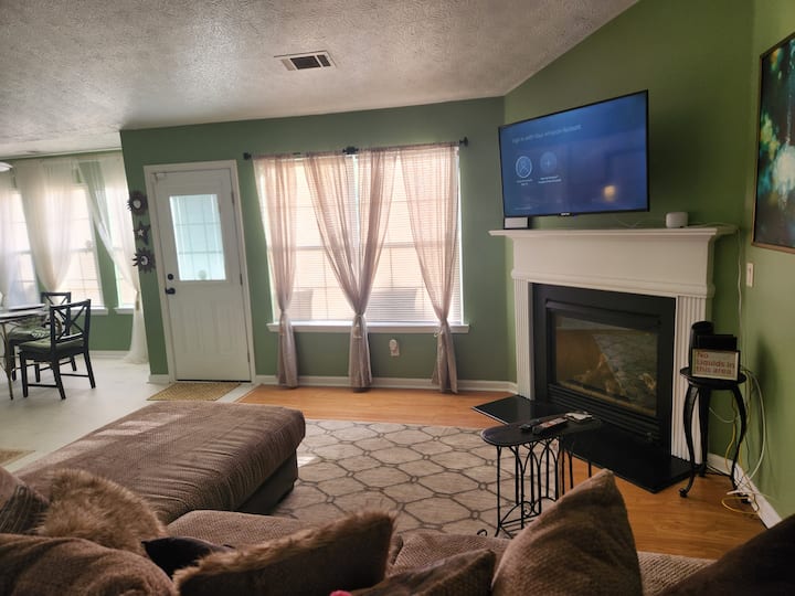 The Cozy Haven Home - Stockbridge, GA