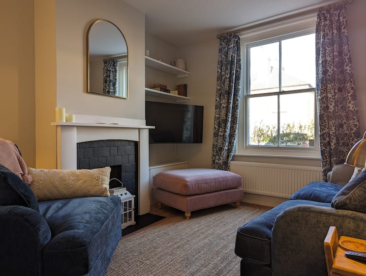 Crew Cottage, Central Lymington - Beaulieu