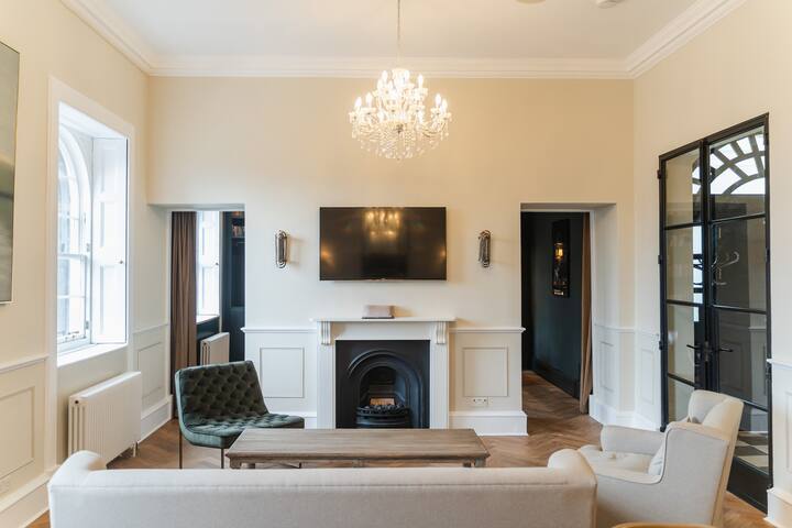 Royal Mile Apartment – Edinburgh gallery image 3