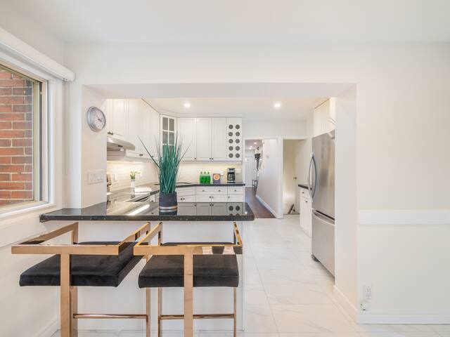 Modern 3BR & 2WR Townhouse gallery image 5