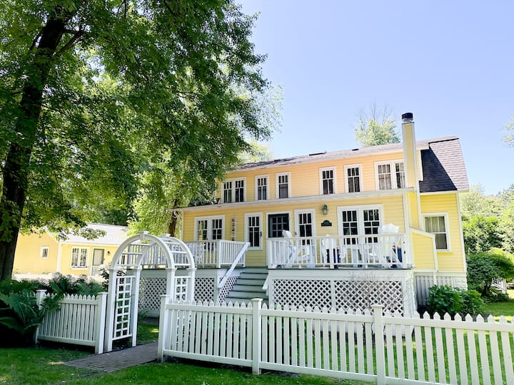 Cozy 8-bed, Near Private Beach - New Buffalo