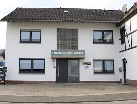 Greuel apartment for up to 10 people