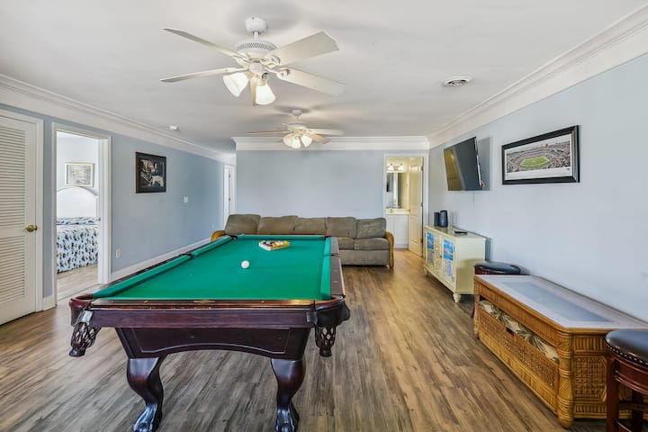 Ocean Blvd Luxury Villas 205: Pool & Hot Tub - North Myrtle Beach, SC