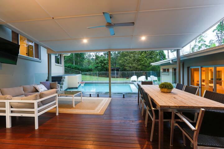 5bed Stunning home. Sleeps 10. Kid & pet friendly