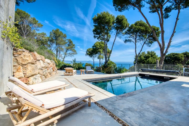 Modern house with sea views near Sa Riera beach