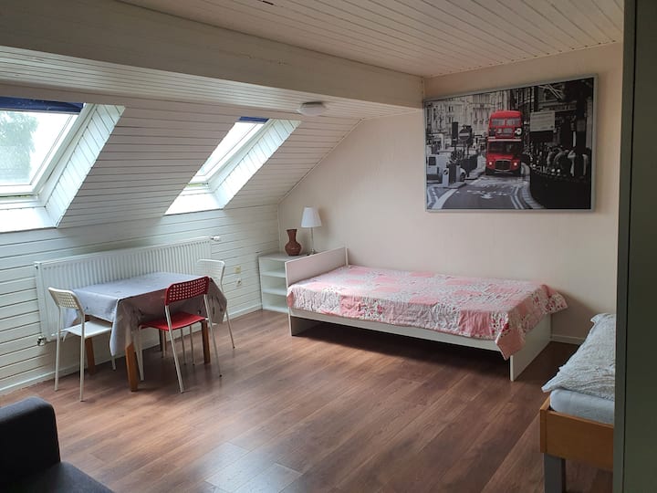 1-zimmer Appartement In Bremen Huchting/sport/see - Brémen