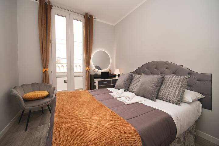 Attico con vista unica a 360° [Venus Penthouse] gallery image 4