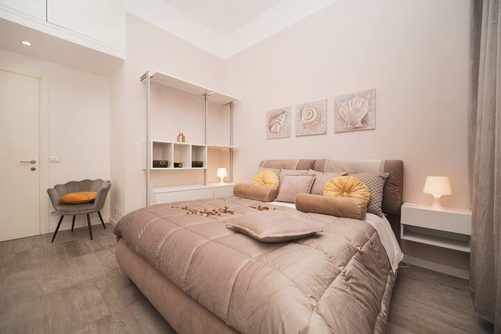 Attico con vista unica a 360° [Venus Penthouse] gallery image 3