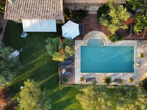 Villa 140 m2, not overlooked