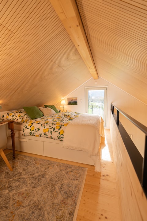 Cozy Tiny House: Relaxen, Workspace, Netflix, Wifi