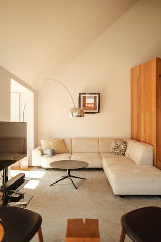 Luxury 2bd Duplex in the Heart of Historic Lisbon gallery image 2