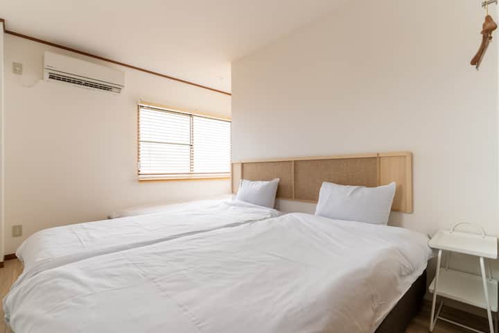 260 ㎡/house/10LLDDKK/25beds/6 minutes to Osaka Station 260 ㎡/house/10LLDDKK/25beds/6 minutes to Osaka Station