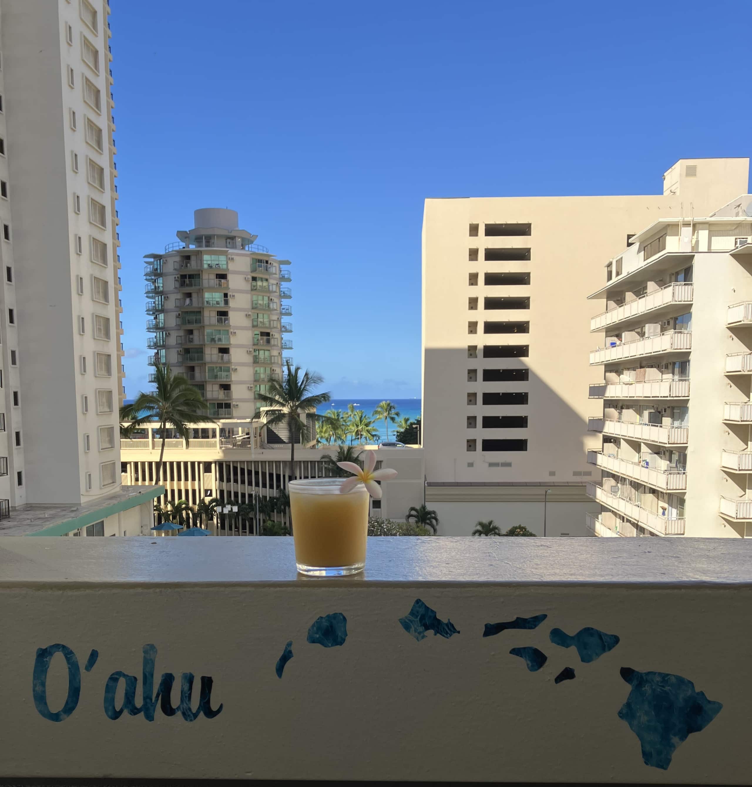 Condo in Honolulu · ★4.91 · Studio · 2 beds · 1 private bath - Image 18