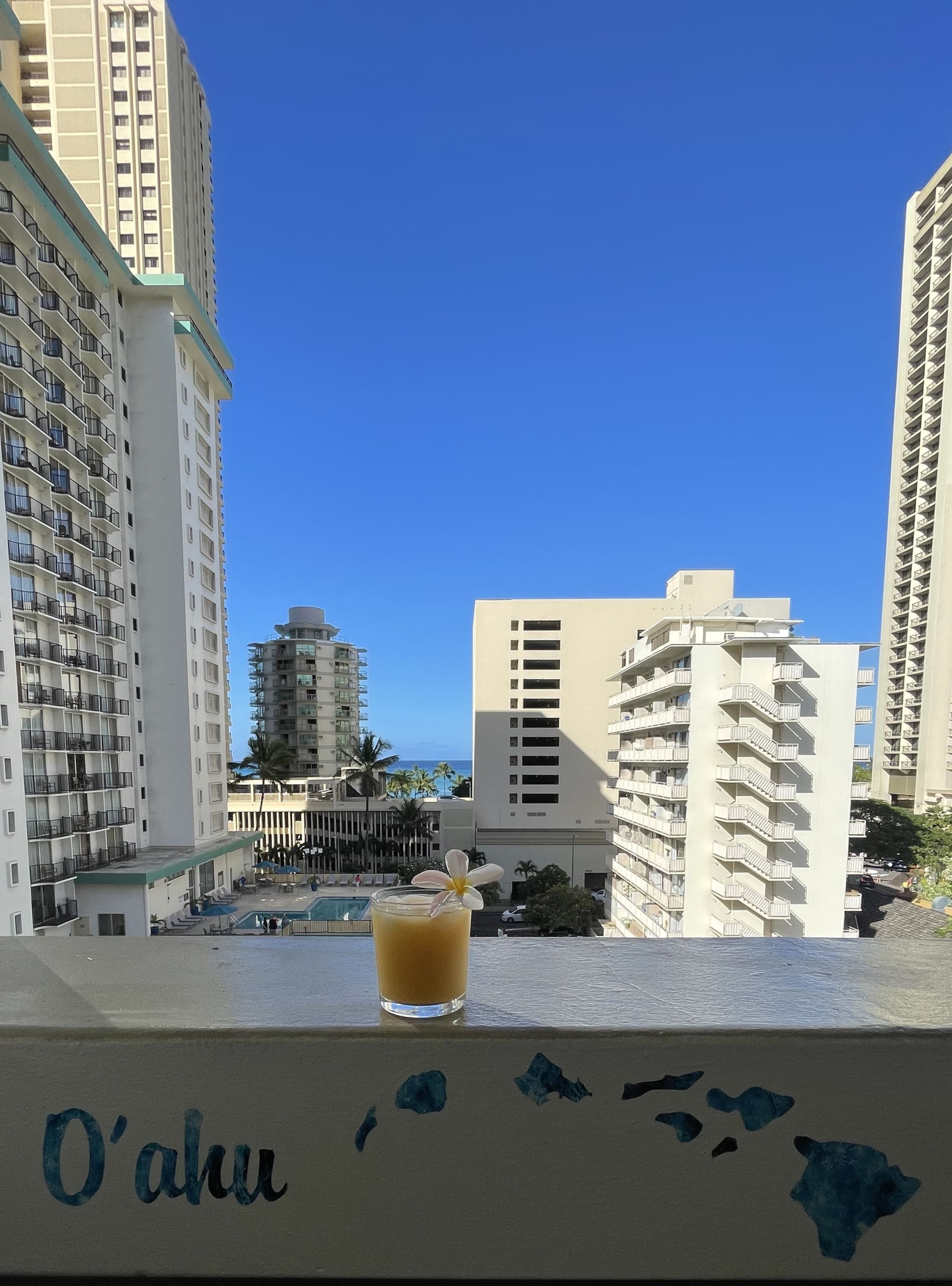 Condo in Honolulu · ★4.91 · Studio · 2 beds · 1 private bath - Image 20