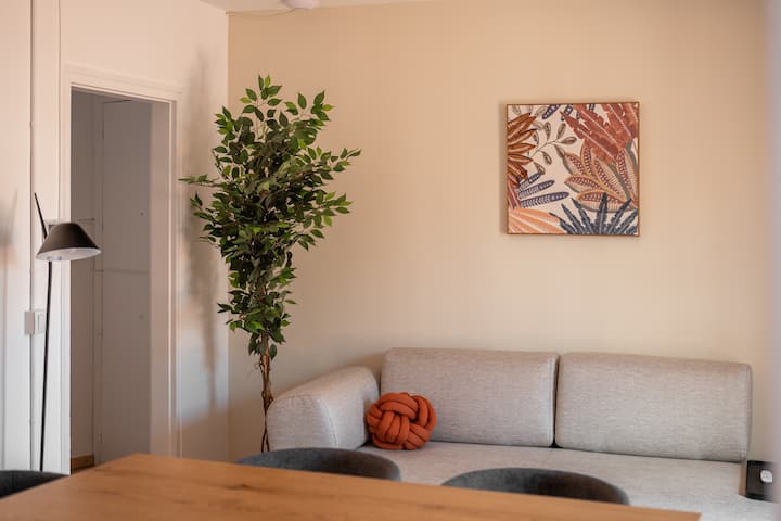 Flat With Terrace In Sagrada Familia - Costa Brava