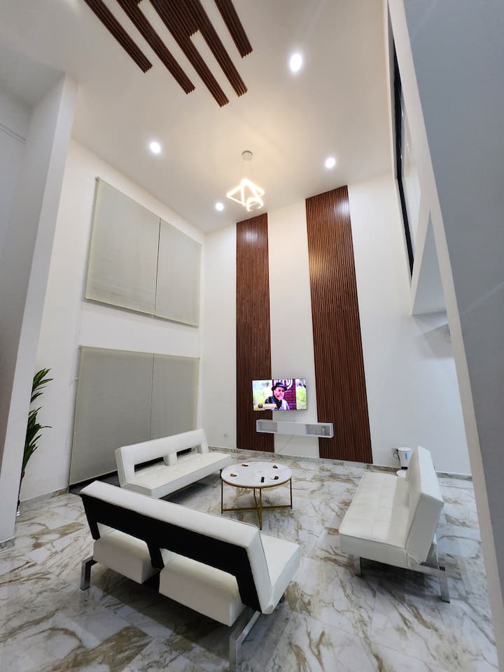 Beautiful House With Central And Pool - La Paz