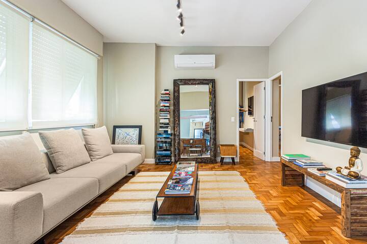 2BR Duplex Penthouse in the heart of Leblon gallery image 2