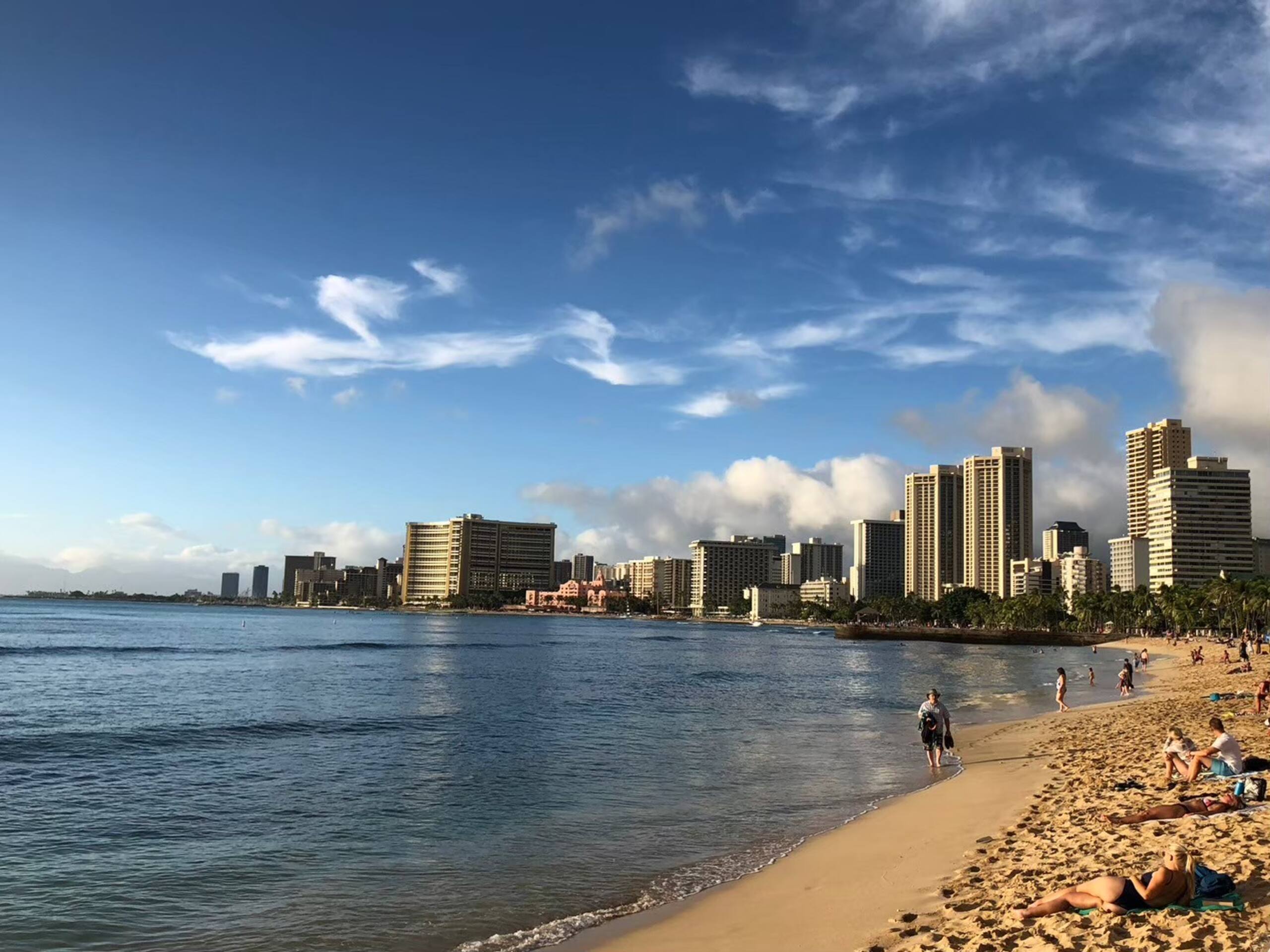 Condo in Honolulu · ★4.63 · Studio · 2 beds · 1 private bath - Image 43