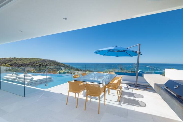 Azure in Sunshine Beach gallery image 3