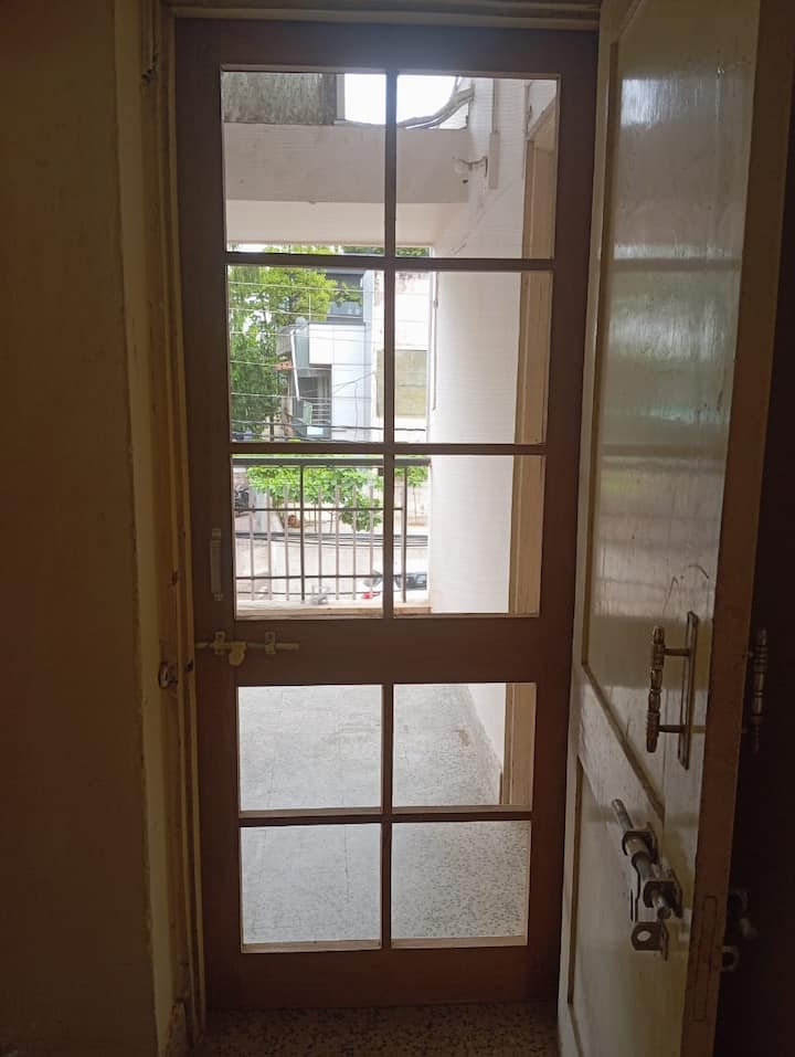 Madhuvan2: Balcony Room
By Marine Drive Raipur - Raipur