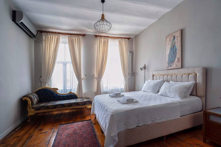 Private Triplex With Bosphorus View gallery image 4