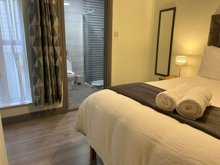 1 Bed Apartment, Town Centre - Killarney