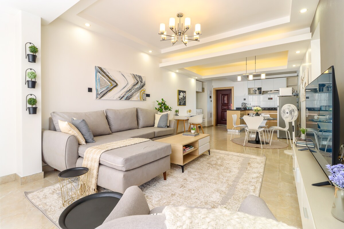 Beautiful Lavington · ⭐ 4.92 · 2 bedrooms · 4 beds · 2 private baths photo 2
